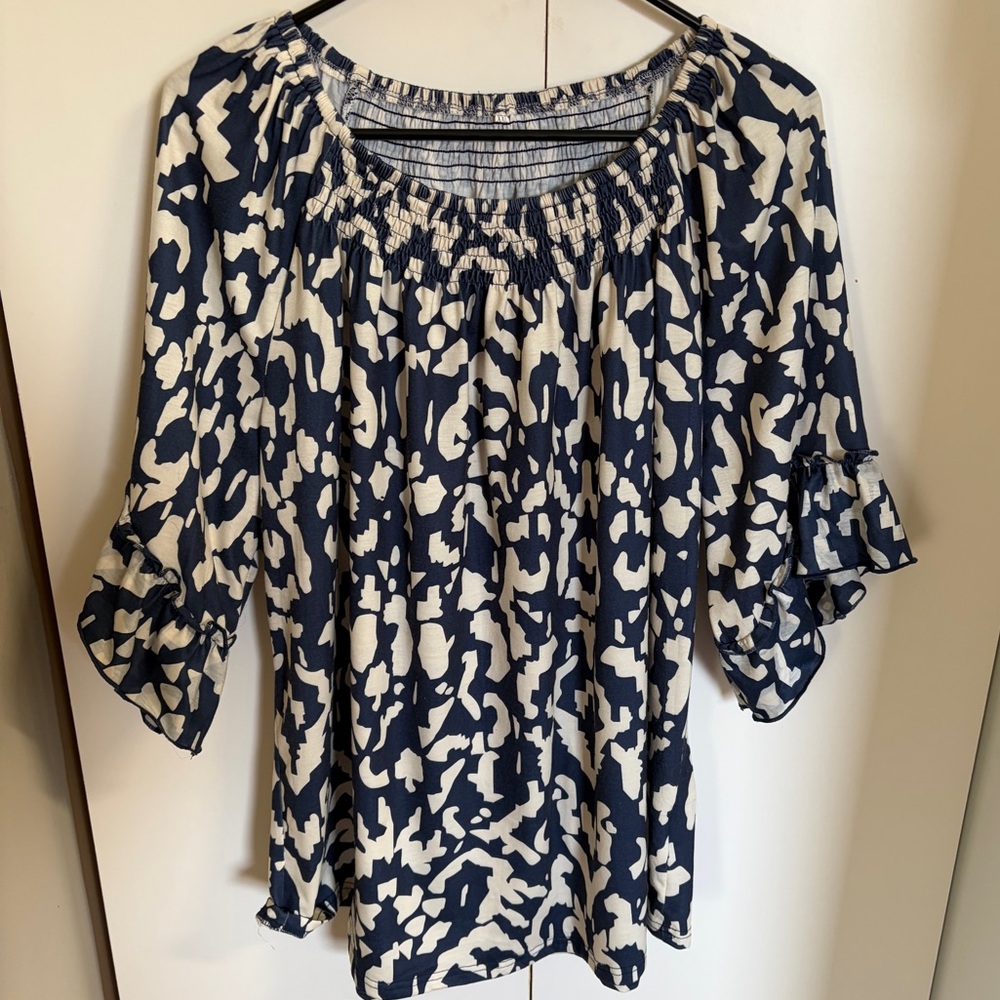 Navy and White Flowy Geometric Women's Top